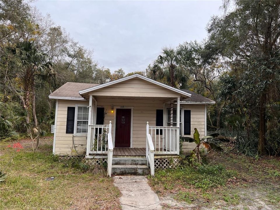 Recently Sold: $94,900 (2 beds, 1 baths, 635 Square Feet)