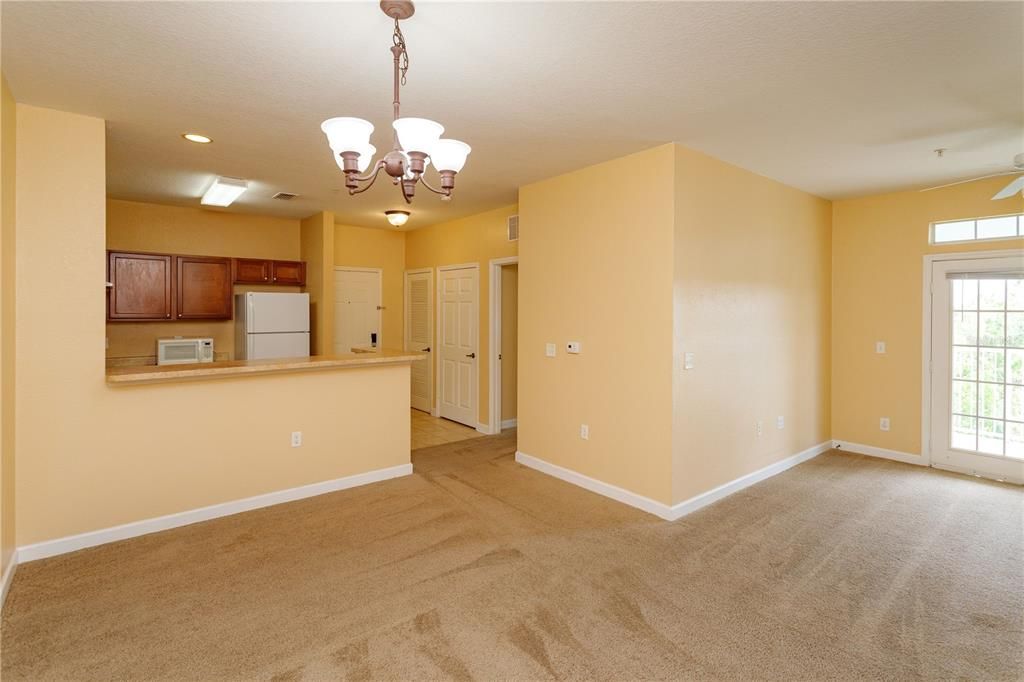 Recently Sold: $174,900 (2 beds, 2 baths, 1062 Square Feet)