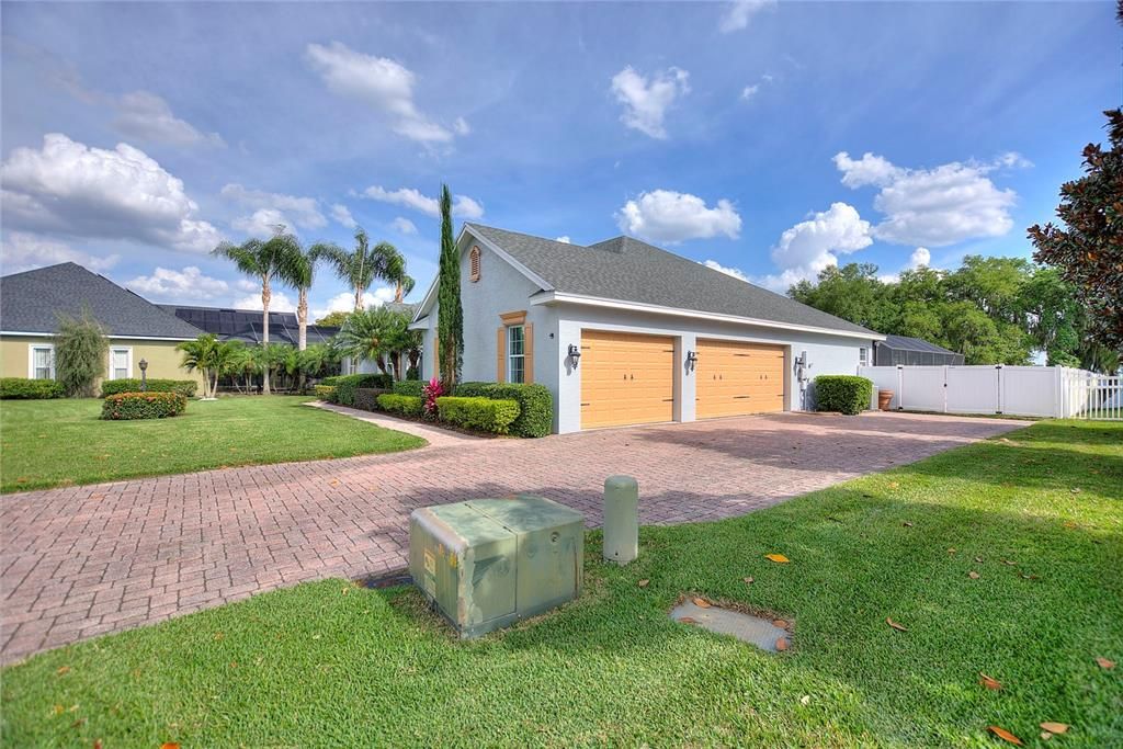 Recently Sold: $764,500 (4 beds, 3 baths, 2965 Square Feet)