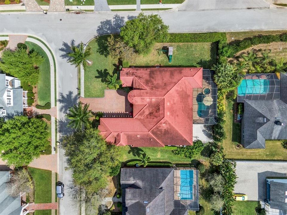 Recently Sold: $950,000 (4 beds, 3 baths, 4170 Square Feet)