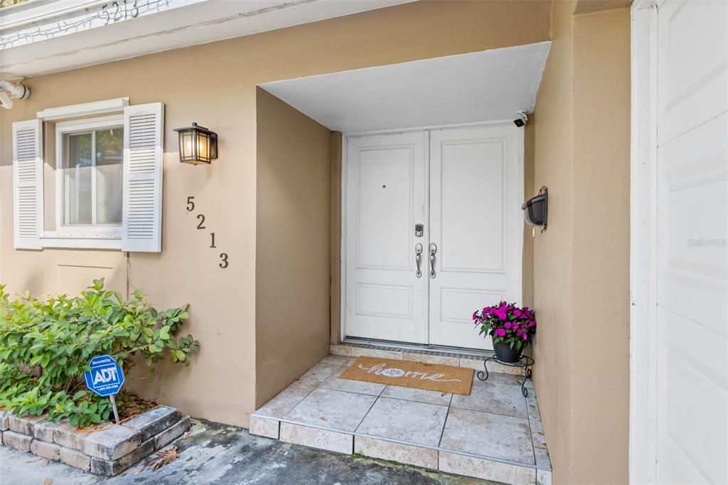 Recently Sold: $699,900 (3 beds, 2 baths, 1944 Square Feet)