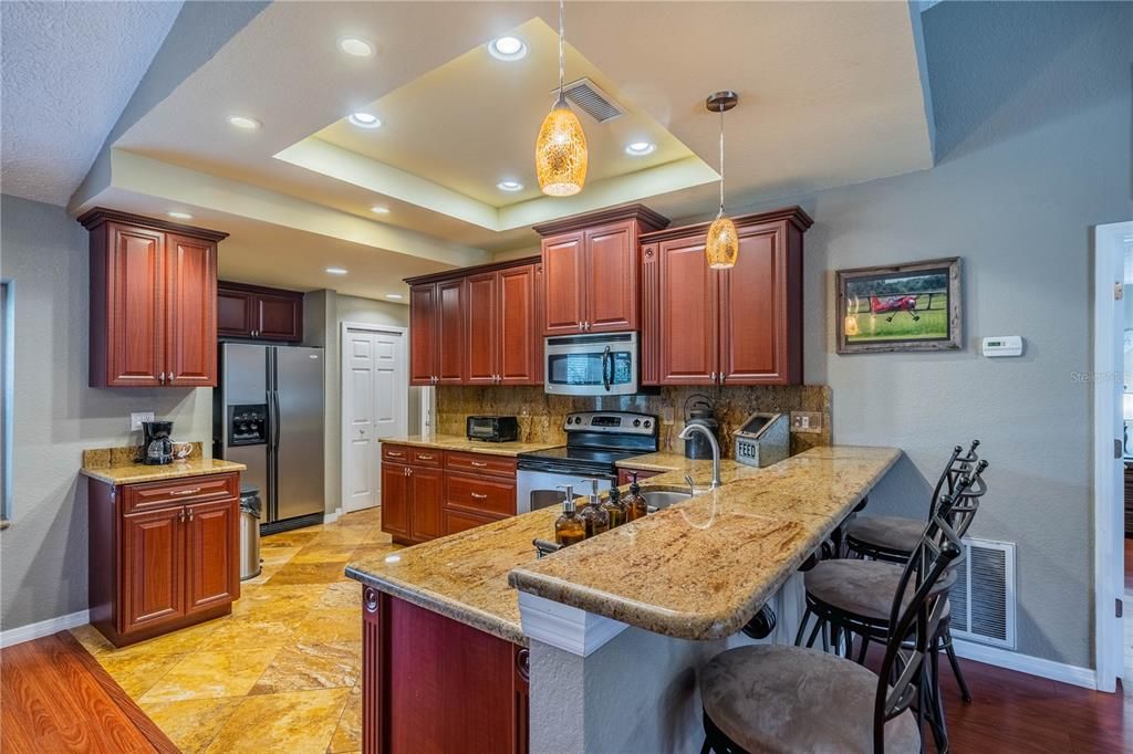 Kitchen with bar counter