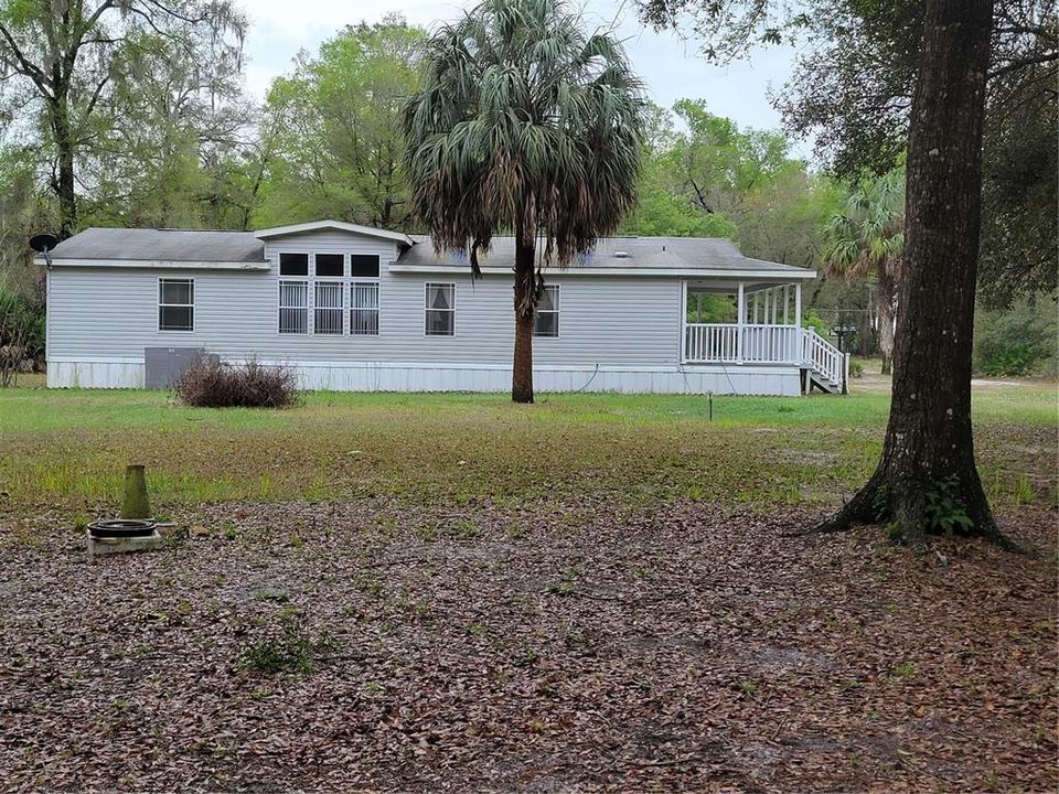 Recently Sold: $157,500 (3 beds, 2 baths, 1404 Square Feet)