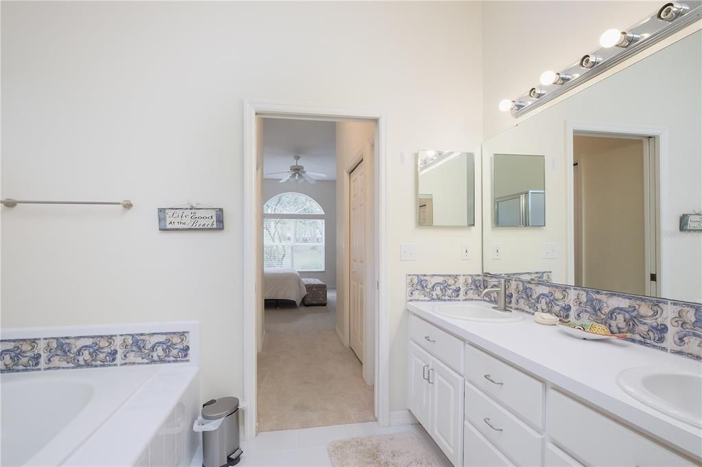 Recently Sold: $290,000 (3 beds, 2 baths, 1575 Square Feet)