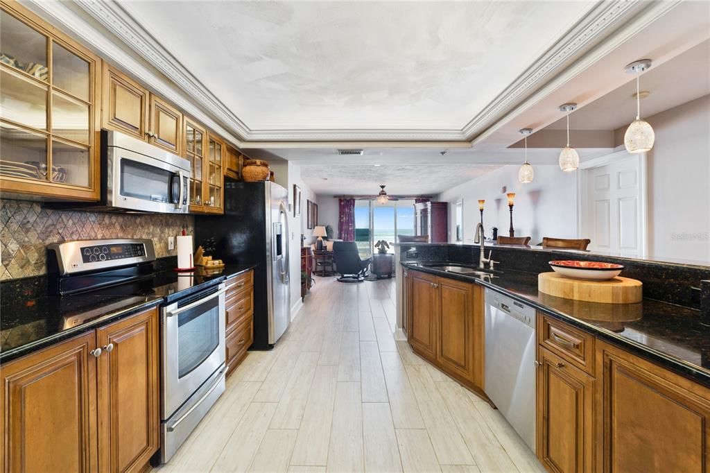 Recently Sold: $965,000 (3 beds, 3 baths, 2060 Square Feet)