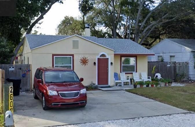 Recently Sold: $450,000 (3 beds, 2 baths, 1482 Square Feet)