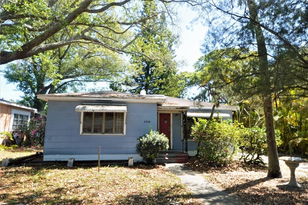 Recently Sold: $224,900 (2 beds, 1 baths, 784 Square Feet)