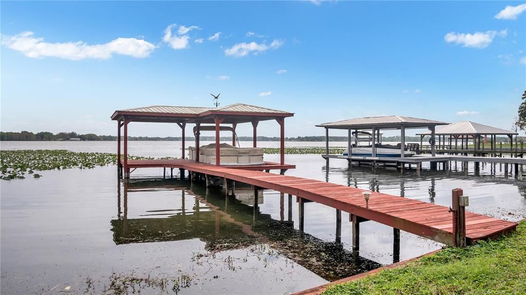 Recently Sold: $850,000 (3 beds, 2 baths, 3427 Square Feet)