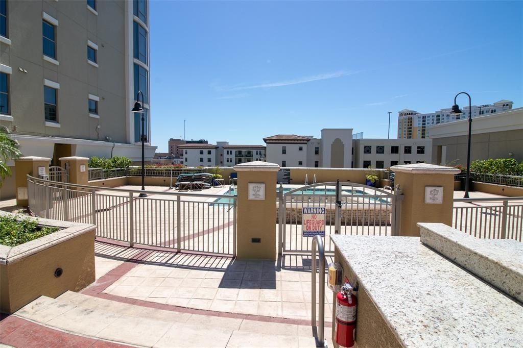 Active With Contract: $3,500 (2 beds, 2 baths, 1304 Square Feet)