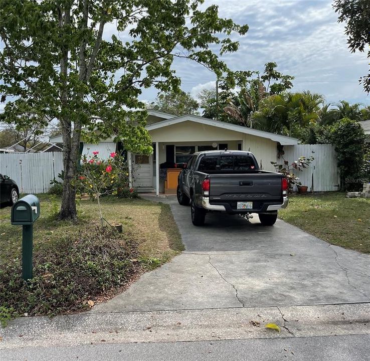 Recently Sold: $380,000 (2 beds, 1 baths, 1144 Square Feet)