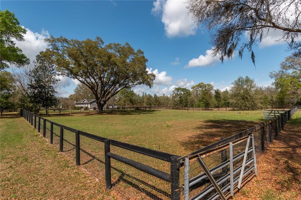 Vendido Recientemente: $449,500 (5 camas, 3 baños, 1932 Pies cuadrados)