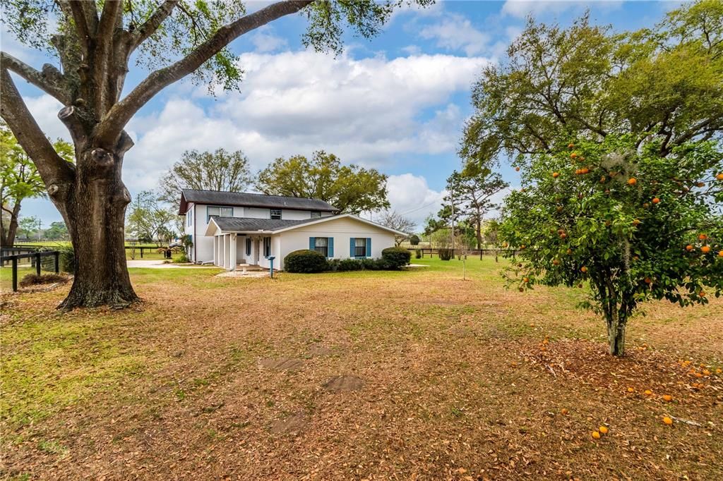 Vendido Recientemente: $449,500 (5 camas, 3 baños, 1932 Pies cuadrados)