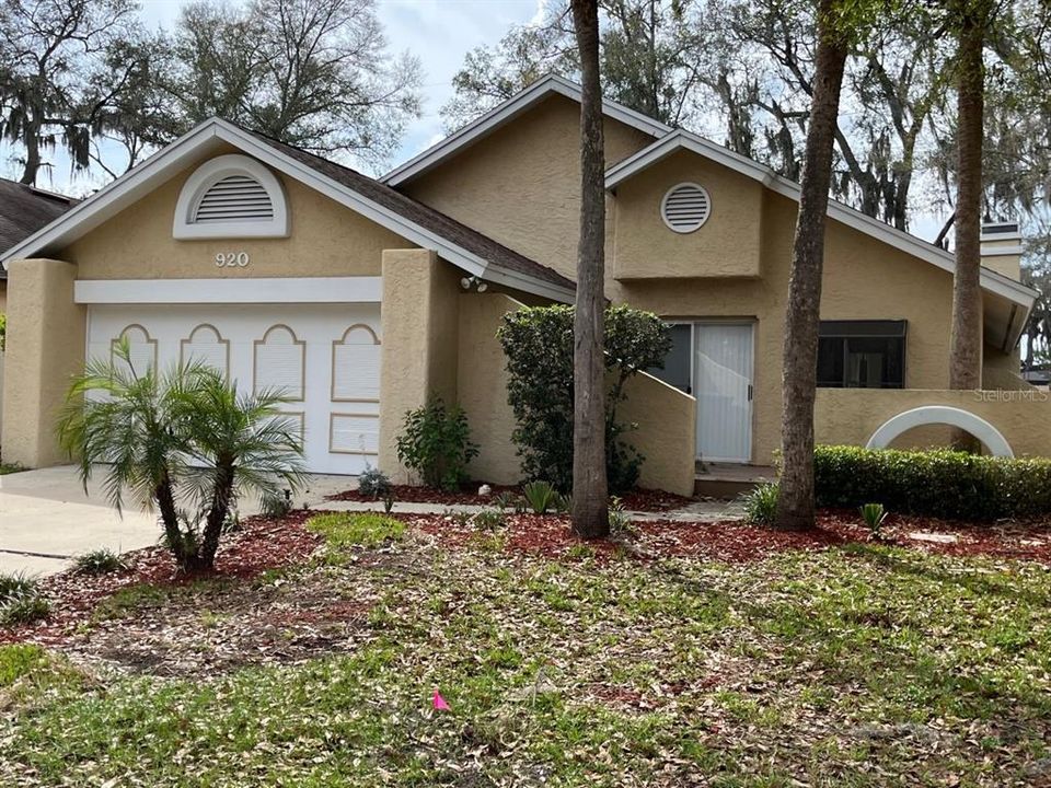 Recently Sold: $343,500 (4 beds, 2 baths, 2181 Square Feet)