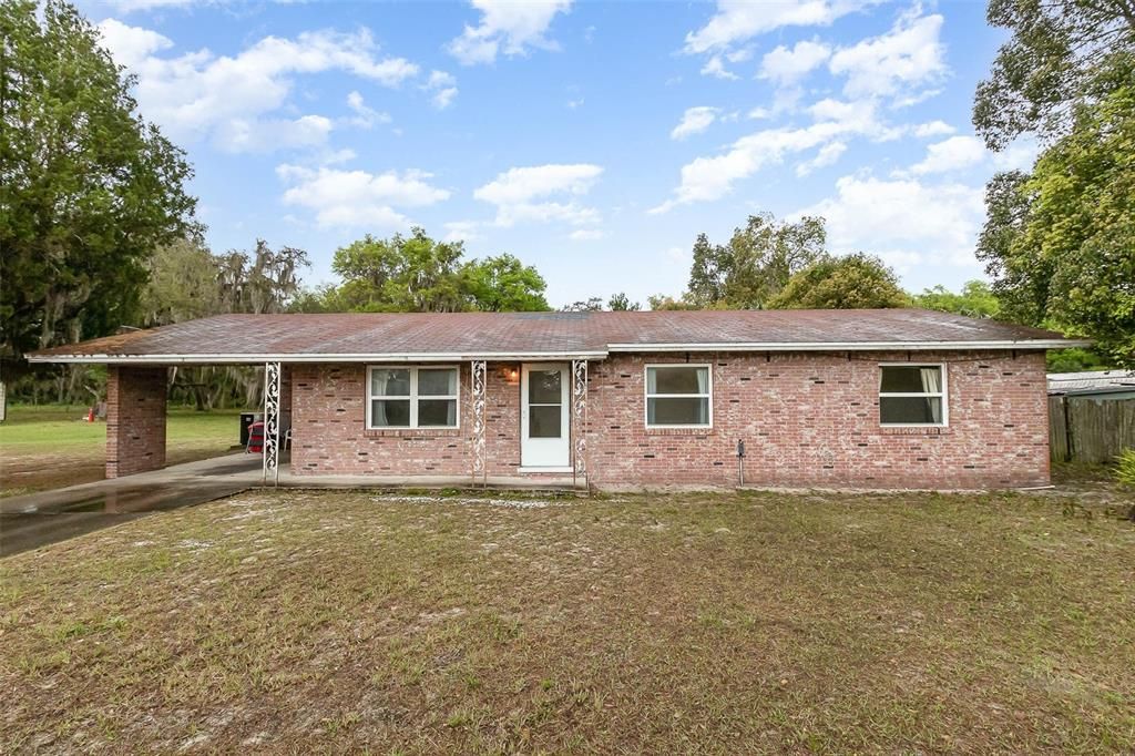 Recently Sold: $190,000 (3 beds, 2 baths, 1248 Square Feet)