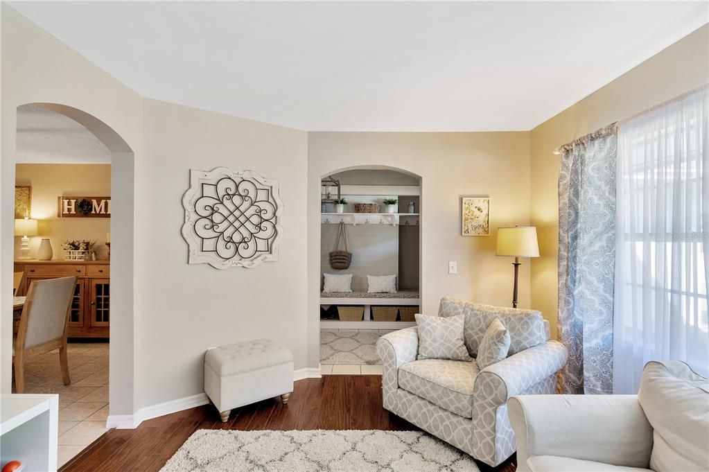 Recently Sold: $425,000 (4 beds, 2 baths, 2019 Square Feet)