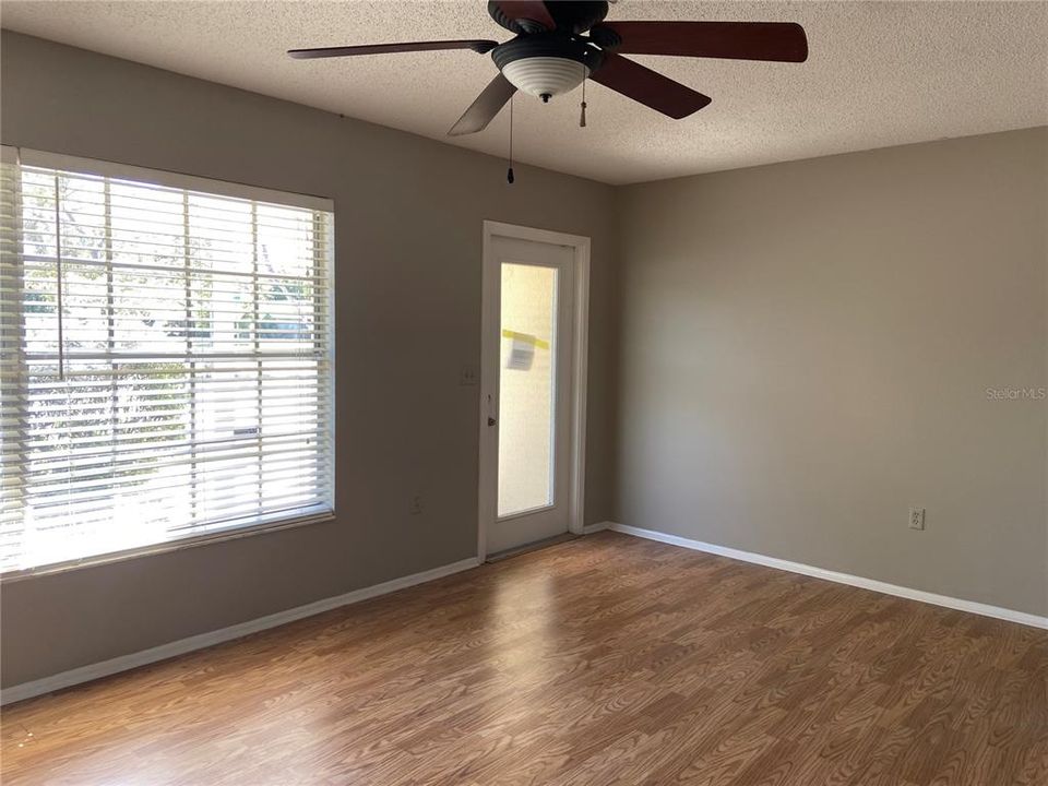 Recently Rented: $2,600 (3 beds, 2 baths, 1546 Square Feet)