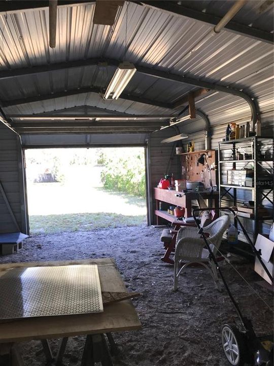 Garage/workshop