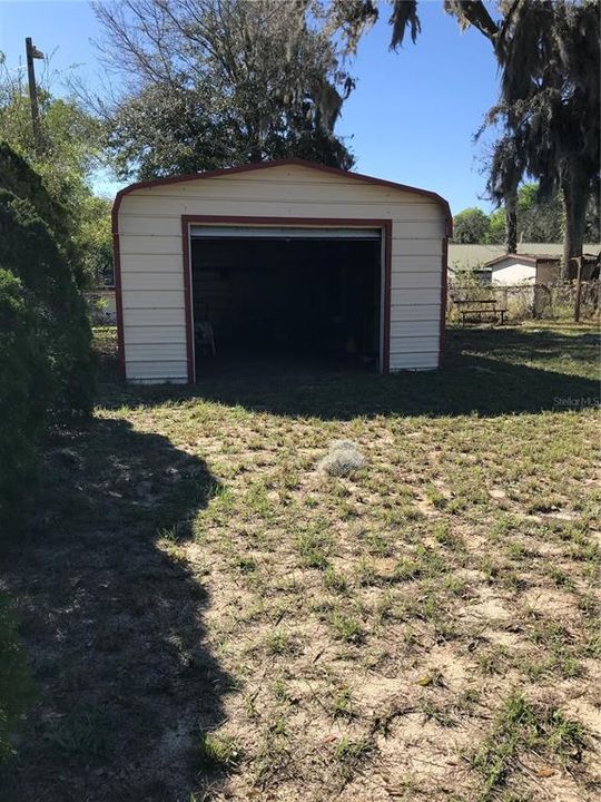 Garage/workshop