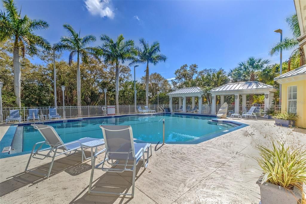 Recently Sold: $295,000 (2 beds, 2 baths, 1496 Square Feet)