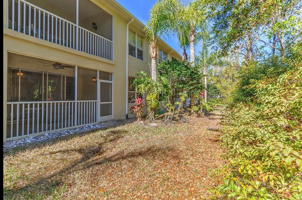 Recently Sold: $295,000 (2 beds, 2 baths, 1496 Square Feet)