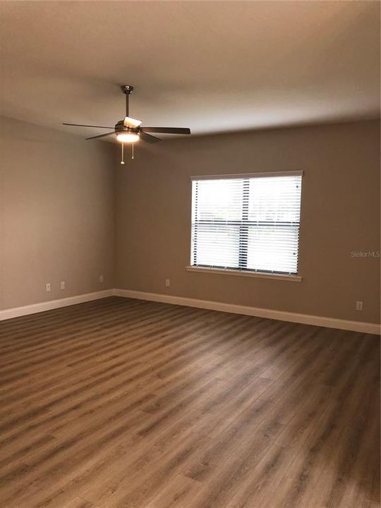 Recently Rented: $2,395 (4 beds, 2 baths, 1832 Square Feet)