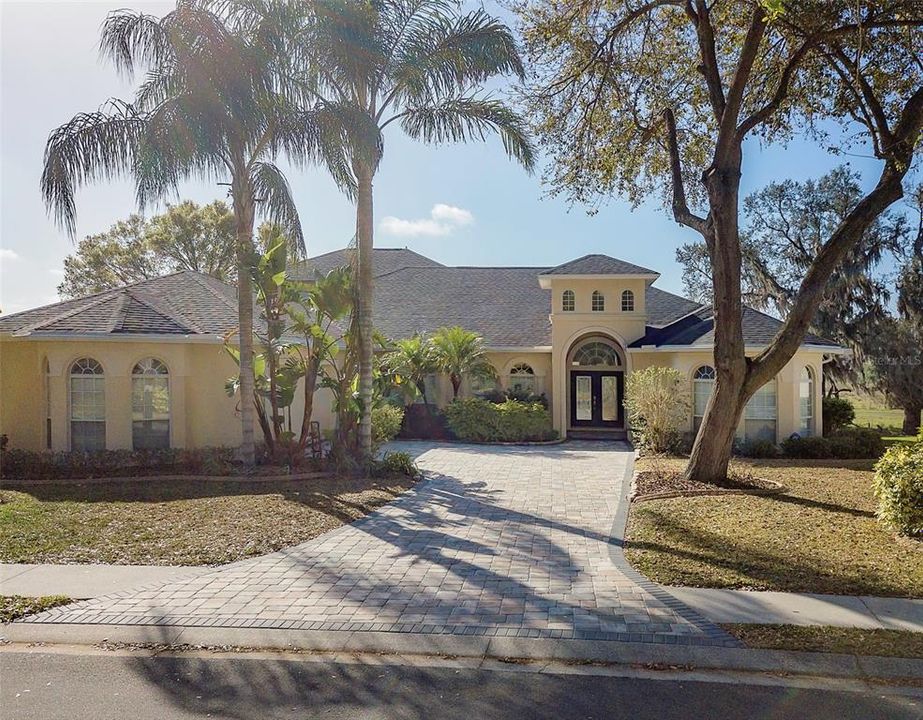Recently Sold: $624,900 (5 beds, 3 baths, 3715 Square Feet)