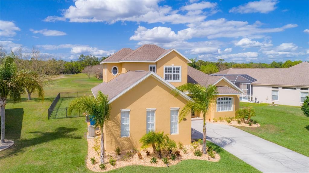 Recently Sold: $435,000 (3 beds, 2 baths, 2089 Square Feet)