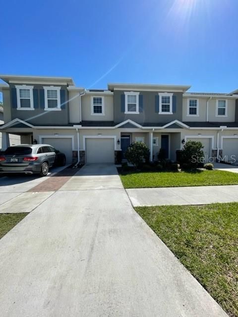 Recently Sold: $319,000 (3 beds, 2 baths, 1482 Square Feet)