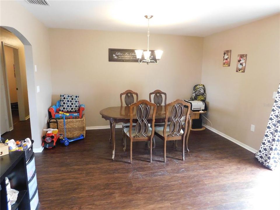 Recently Sold: $199,900 (3 beds, 2 baths, 1151 Square Feet)