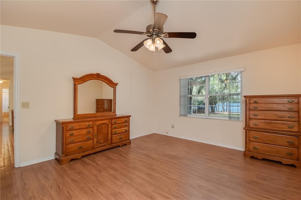 Recently Sold: $424,700 (3 beds, 2 baths, 1441 Square Feet)