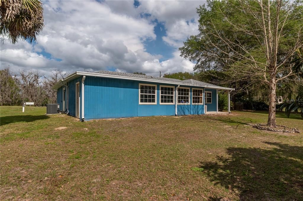 Recently Sold: $265,000 (3 beds, 2 baths, 1756 Square Feet)