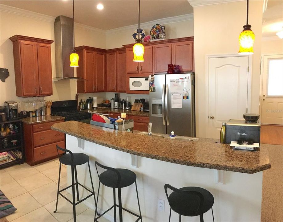 Recently Rented: $2,099 (3 beds, 2 baths, 1609 Square Feet)