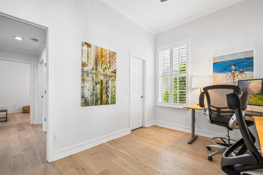 Recently Sold: $750,000 (3 beds, 2 baths, 1860 Square Feet)