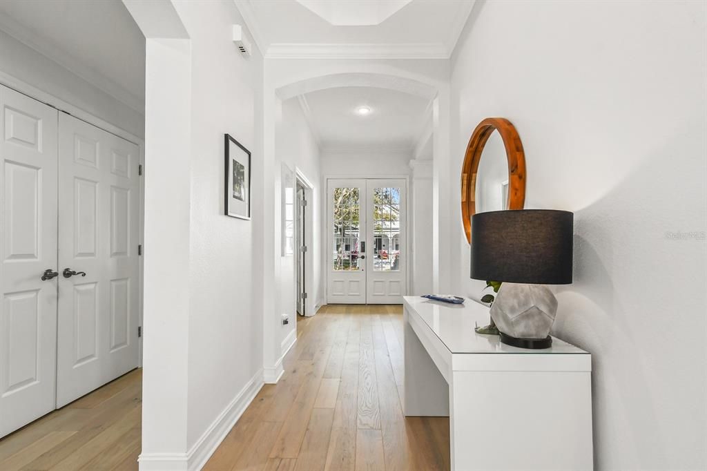 Recently Sold: $750,000 (3 beds, 2 baths, 1860 Square Feet)