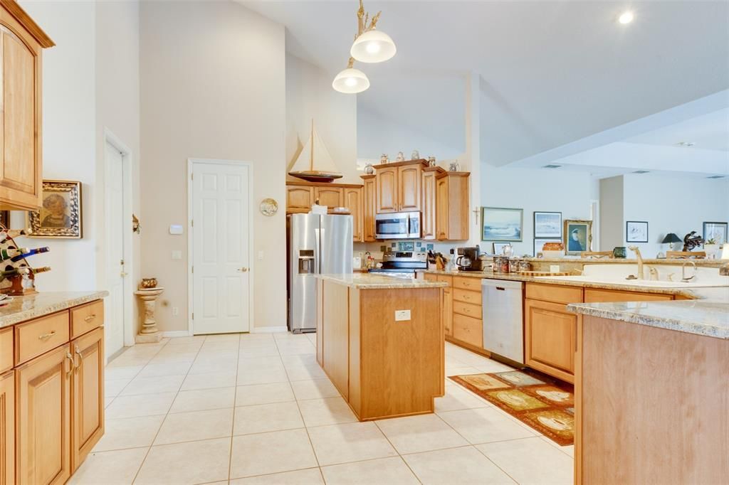 Recently Sold: $1,350,000 (3 beds, 3 baths, 3289 Square Feet)