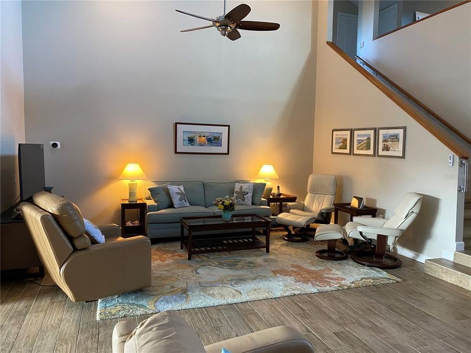 Recently Sold: $735,000 (2 beds, 3 baths, 2173 Square Feet)