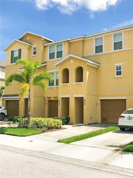 Recently Sold: $290,000 (2 beds, 2 baths, 1064 Square Feet)