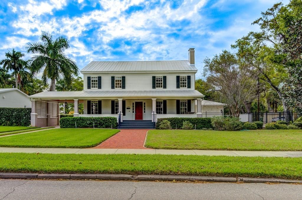 Recently Sold: $1,500,000 (5 beds, 3 baths, 4027 Square Feet)