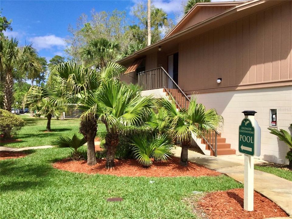 Recently Sold: $165,000 (2 beds, 2 baths, 897 Square Feet)