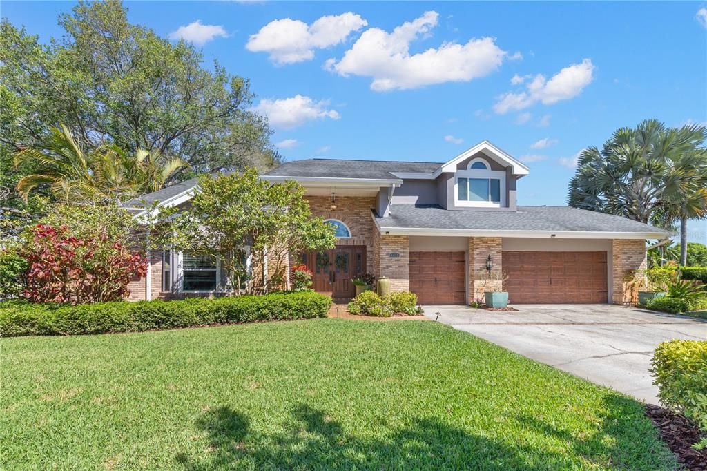 Recently Sold: $1,100,000 (4 beds, 2 baths, 4154 Square Feet)