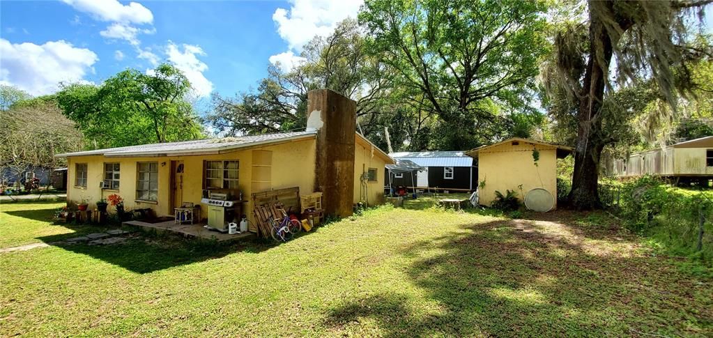 Recently Sold: $120,000 (3 beds, 1 baths, 1404 Square Feet)