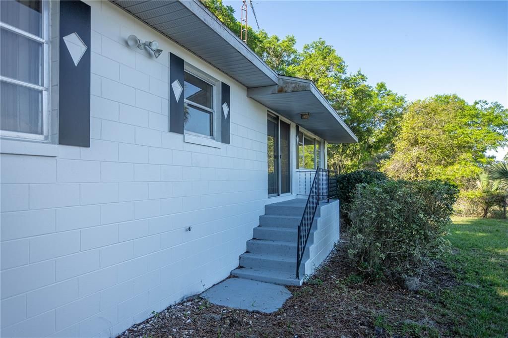 Recently Sold: $249,900 (3 beds, 2 baths, 1500 Square Feet)