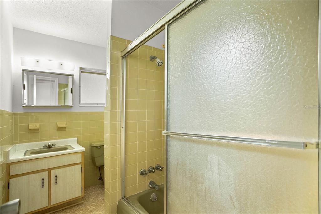 最近售出: $249,900 (3 贝兹, 2 浴室, 1500 平方英尺)