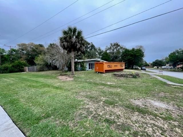 Recently Sold: $225,000 (3 beds, 1 baths, 1576 Square Feet)