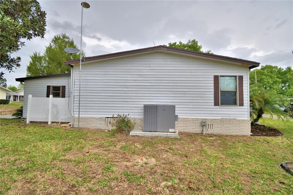 Recently Sold: $135,000 (2 beds, 2 baths, 1620 Square Feet)