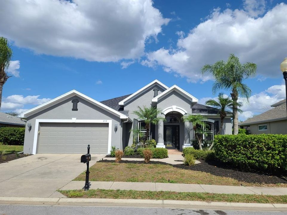 Recently Sold: $499,900 (4 beds, 3 baths, 2302 Square Feet)