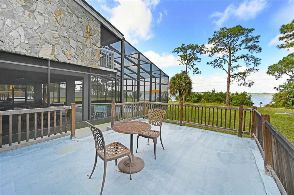 Recently Sold: $1,498,000 (3 beds, 2 baths, 4243 Square Feet)