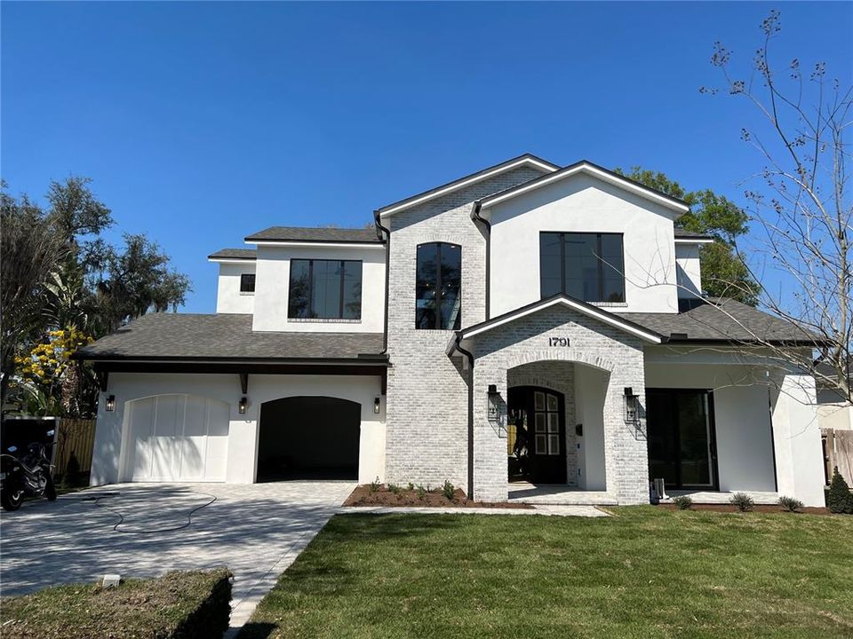 Recently Sold: $1,290,661 (4 beds, 3 baths, 3255 Square Feet)