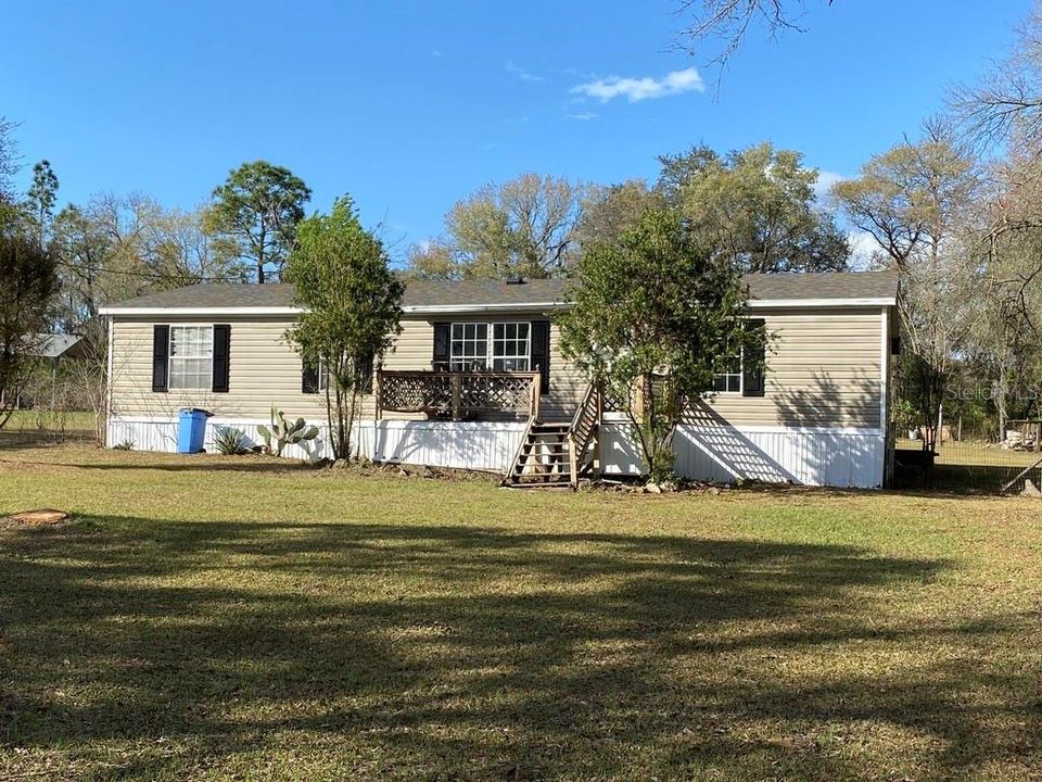 Recently Sold: $120,000 (3 beds, 2 baths, 1528 Square Feet)