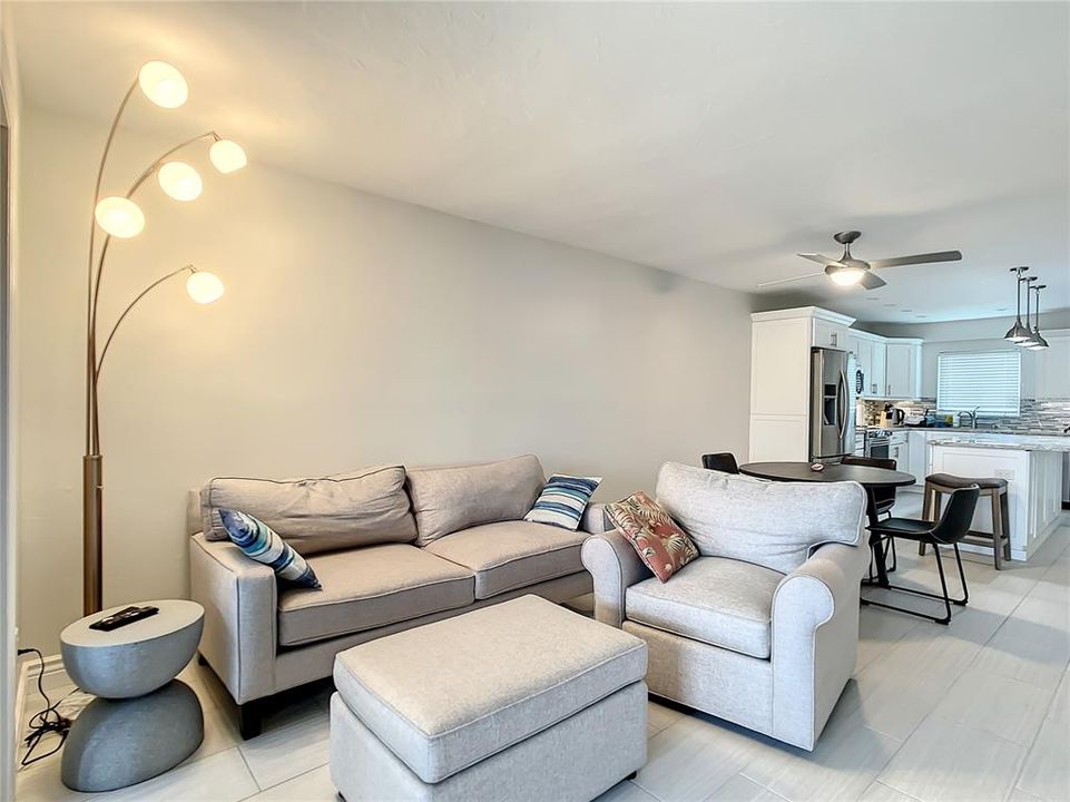 Recently Sold: $499,900 (2 beds, 2 baths, 1031 Square Feet)